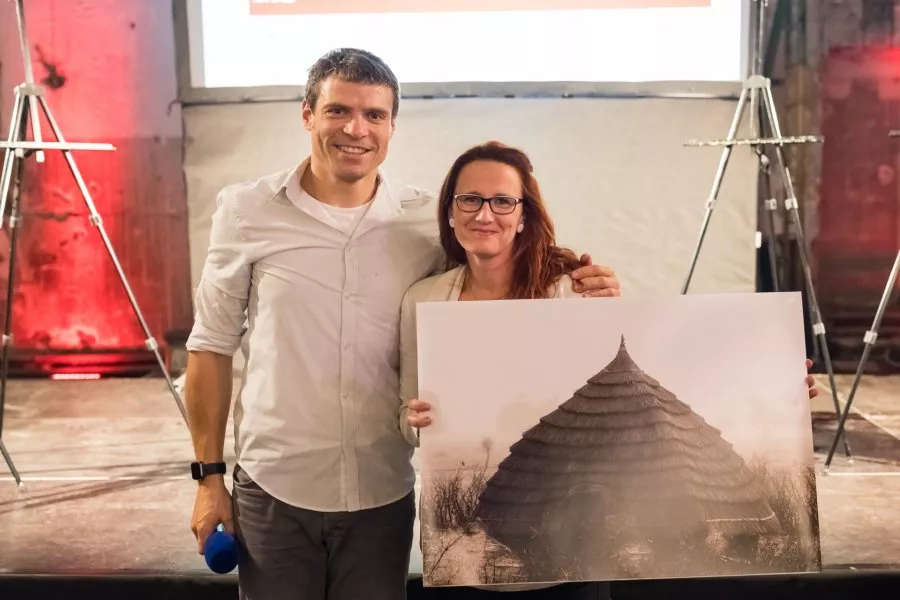 Prohlédněte si fotogalerii z křtu nové knihy Tomáše Šebka Africká zima
