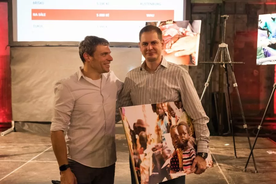 Prohlédněte si fotogalerii z křtu nové knihy Tomáše Šebka Africká zima