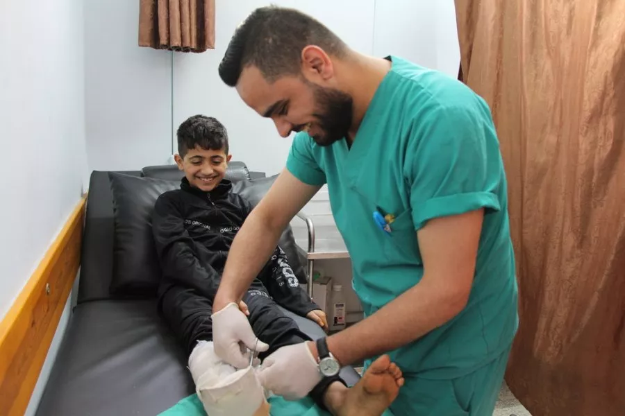 Gaza: Lidé utrpěli nezvykle těžká a devastující střelná zranění