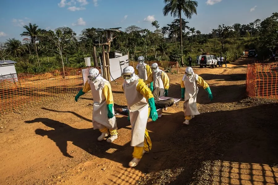 Jak zajistit lepší zdravotní péči po epidemii eboly?