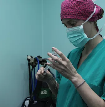 Emília Tomaníková při práci, Haiti, 2021. Foto: Lékaři bez hranic